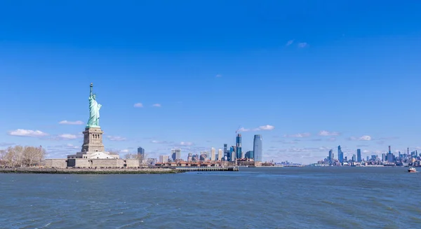 Panoramic Landscape Statue Liberty Manhattan Downtown Skylines Skyscraper Building Background — Stock Photo, Image