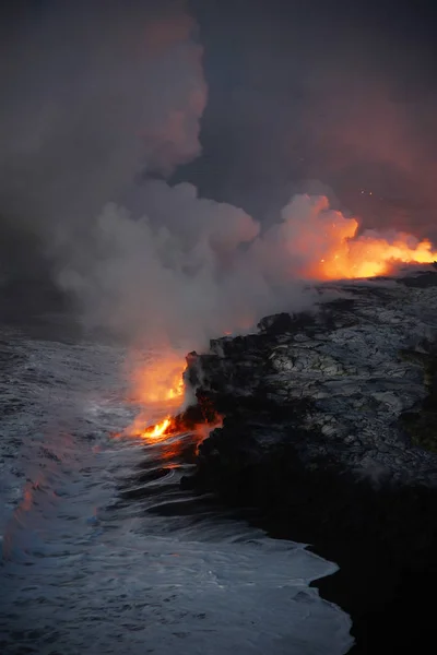 在夏威夷的熔岩 — 图库照片