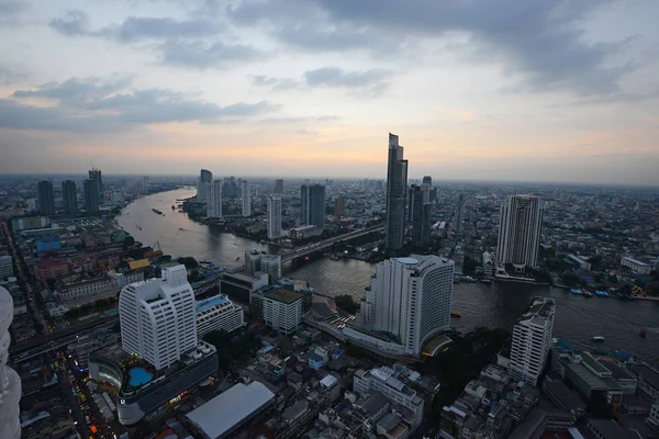 Vista para o rio bangkok — Fotografia de Stock