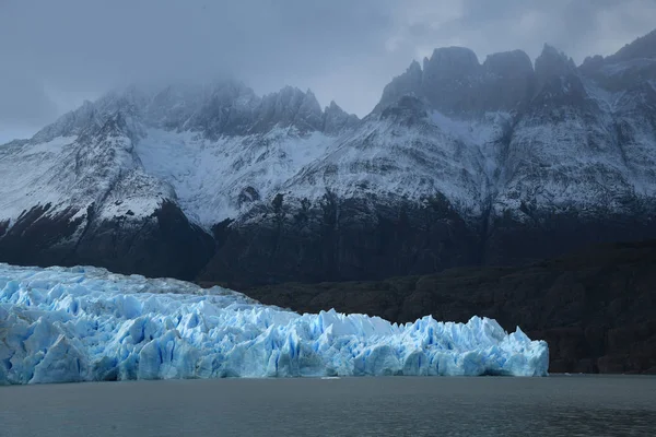 Blauw ijs van Glacier Grey in Patagonië Chili — Stockfoto