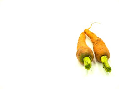 İzole beyaz arka planda bebek havuç