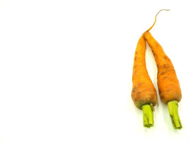 İzole beyaz arka planda bebek havuç