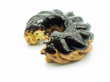 beyaz arkaplanda donut