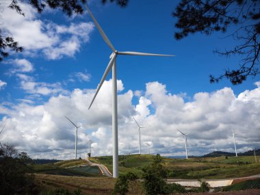 Şarap türbin ve mükemmel gökyüzü arka plan