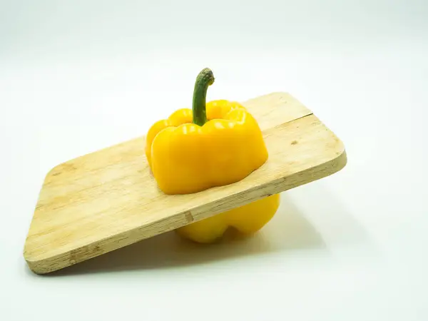 Paprika no fundo branco — Fotografia de Stock