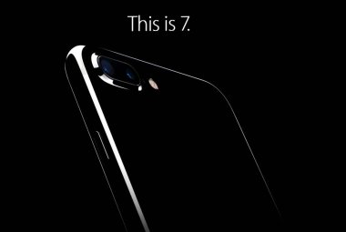 Yeni iphone resmi Apple sitede 7 fotoğrafı