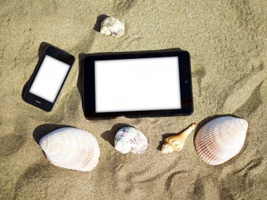 kabukları ile iki akıllı telefon