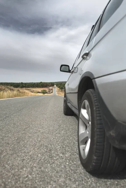 Tourist car on the road — Stock Photo, Image