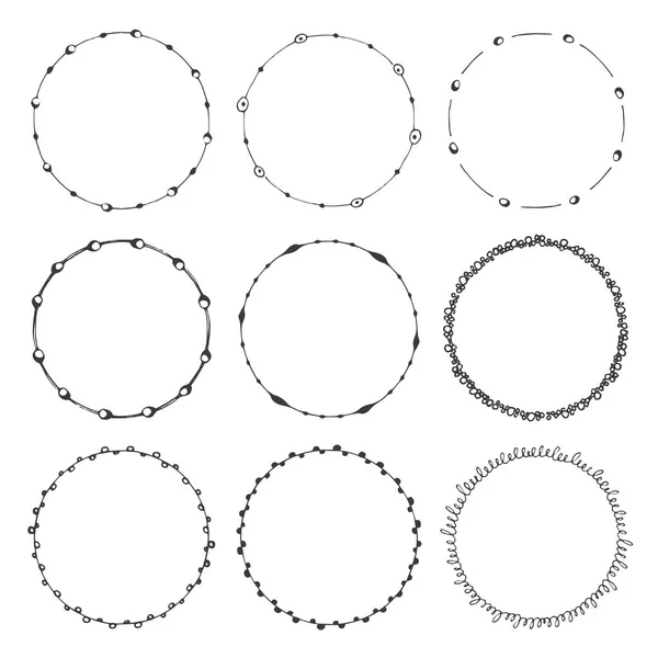 Handgezeichnete runde Rahmen, Kreis-Ornamente — Stockvektor