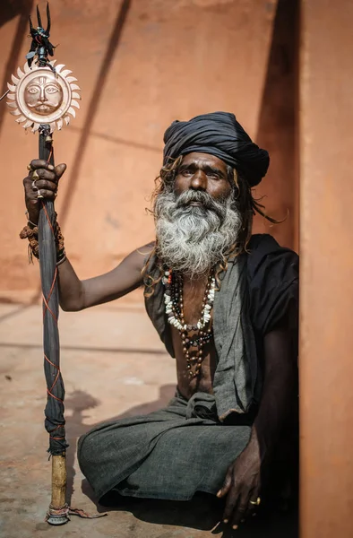 Monje indio sentado —  Fotos de Stock