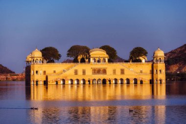 Sunset bulvarında yer lüks Sarayı