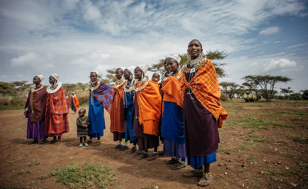 Vrouwelijke leden van de Afrikaanse stam — Stockfoto