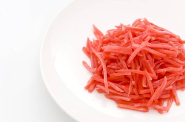 Benishoga, kızıl turşu.