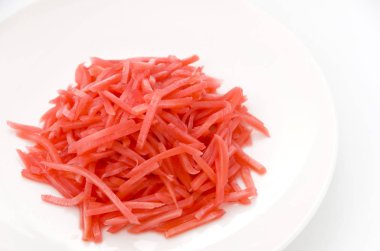 Benishoga, kızıl turşu.