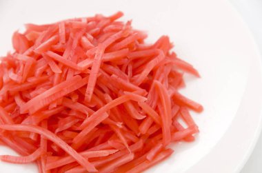 Benishoga, kızıl turşu.