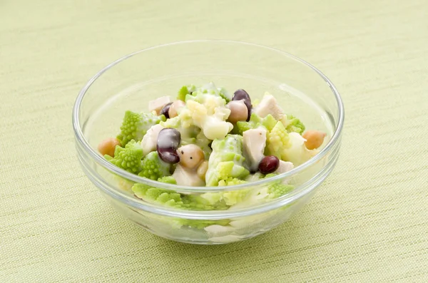 Insalata Verdure Con Broccoli Romanesco — Foto Stock