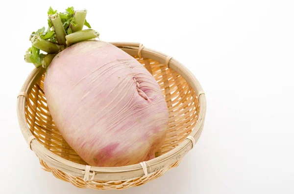 Beni Shigure Daikon Rabanete Japonês Vermelho Coador Bambu Fundo Branco — Fotografia de Stock