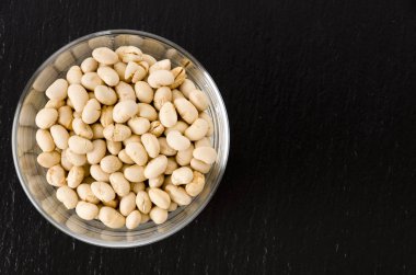 Kızarmış soya fasulyesi, Japon aperatifi.