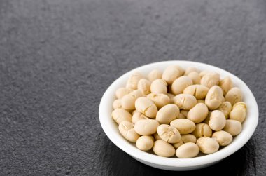 Kızarmış soya fasulyesi, Japon aperatifi.