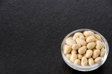 Kızarmış soya fasulyesi, Japon aperatifi.