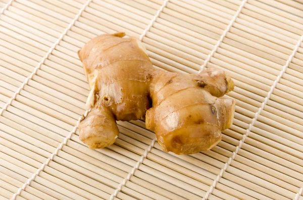 Fresh Ginger Bamboo Rolling Mat — 스톡 사진