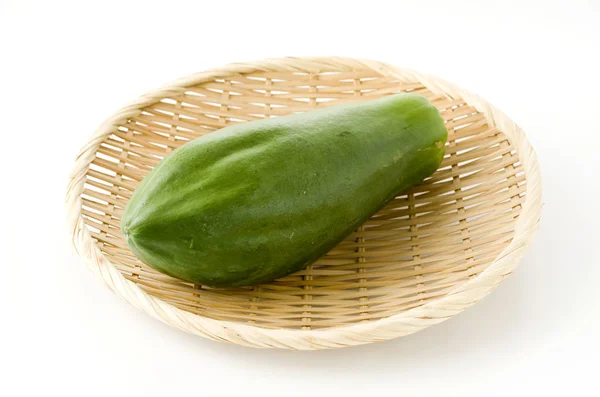 Groene Papaya Bamboe Vergiet Witte Achtergrond — Stockfoto