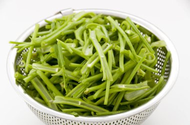 Çin Sabah Zaferi için sebzeleri doğra.