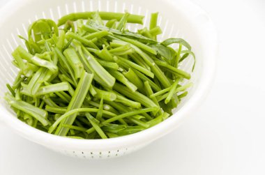 Çin Sabah Zaferi için sebzeleri doğra.