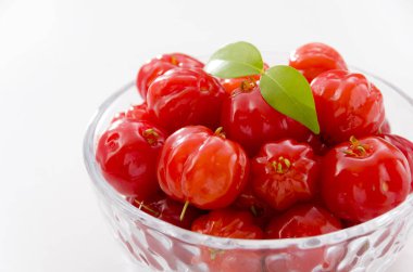 Pitanga adında tropik meyve, Brezilya kirazı, Surinam kirazı