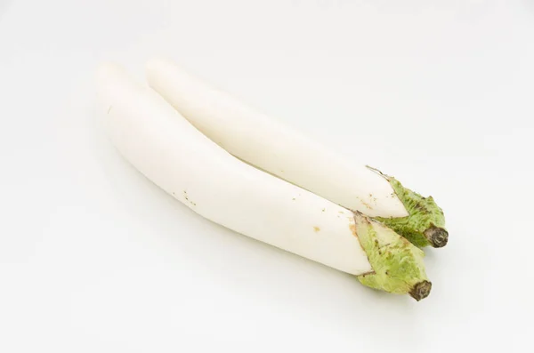 Beyaz Arka Planda Uzun Beyaz Patlıcan — Stok fotoğraf
