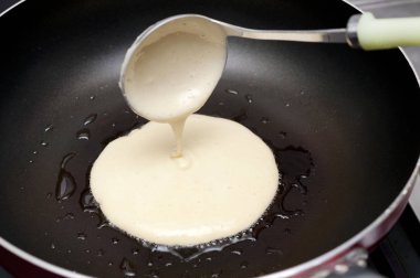 Krep tava üzerinde yapma