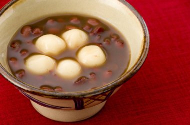 Japon pastanesi, Okinawa Zenzai Okinawa 'nın ünlü donmuş tatlıları., 