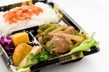 Japon Bento Beslenme çantası, Kızarmış biftek ve dolmalık biber.