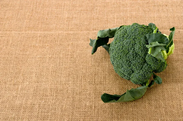 Brokoli Segar Burlap — Stok Foto