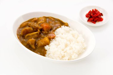 Körili tavuk ve pilav.