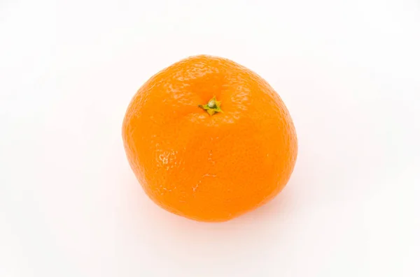 Ripe Citrus Unshiu Satsuma Oranje Geïsoleerd Witte Achtergrond — Stockfoto