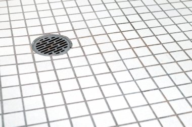 Banyo zemin ve banyo gideri