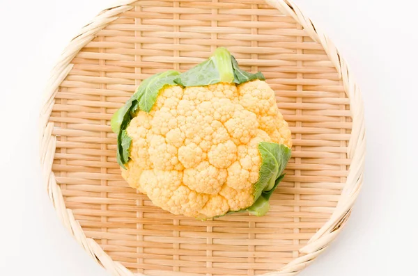 Orange Cauliflower Bamboo Colander White Background — Stock Photo, Image