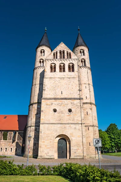Kloster "Kloster Unser Lieben Frauen" i Magdeburg, Tyskland — Stockfoto