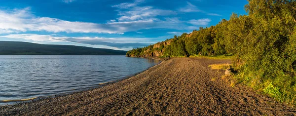 Vista panorâmica do lago Lagarfjot na Islândia — Fotografia de Stock