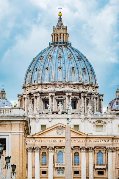 イタリア、ローマのサンピエトロを聖します。 — ストック写真