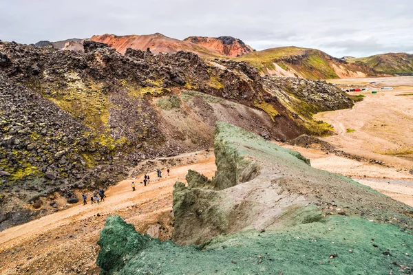 Gyönyörű színes vulkáni hegység Landmannalaugar Izlandon — Stock Fotó