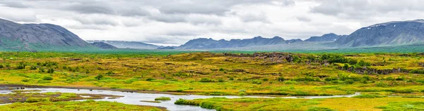Panoramatický pohled z národního parku Thingvellir a Pingvallavatn na — Stock fotografie