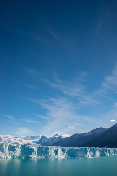 Perito Moreno Gletsjer Patagonië Zonnige Dag Blauwe Lucht Nabij Calafate — Stockfoto
