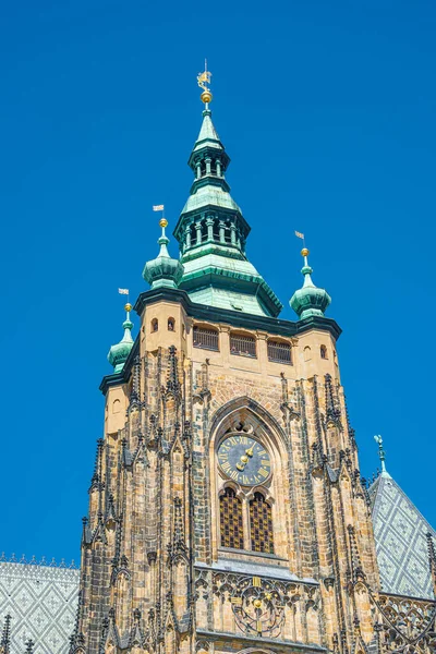 Wspaniała Katedra Wita Pradze Czechy Szczegóły Błękitne Niebo — Zdjęcie stockowe