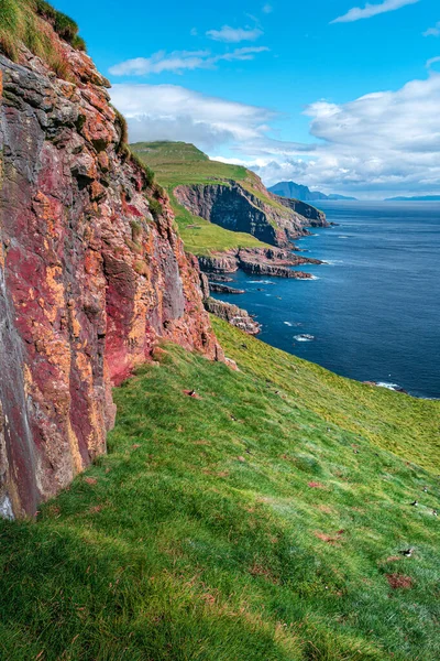 Міфічні Фарерські Острови Посеред Атлантичного Океану Великою Кількістю Тупиків Папуг — стокове фото