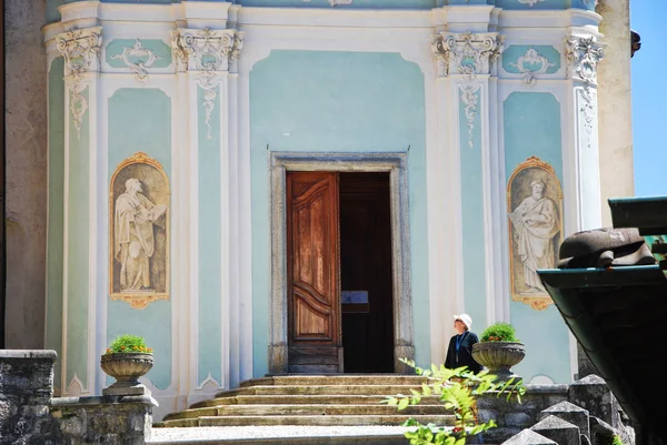 The church of San Lorenzo, Muggio — Stock Photo, Image