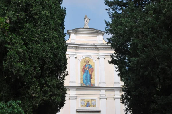 San Pietro Vincoli Kościoła Kaplicy Czaszek Solferino Mantova Włochy — Zdjęcie stockowe