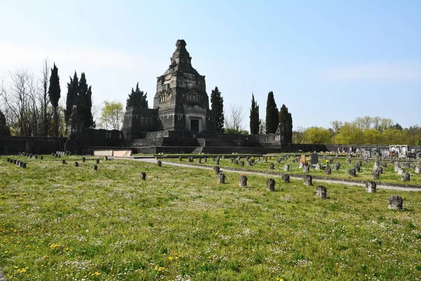 Mausoléu Cemitério Crespi Adda Capriate San Gervasio Bergamo Lombardia Itália — Fotografia de Stock