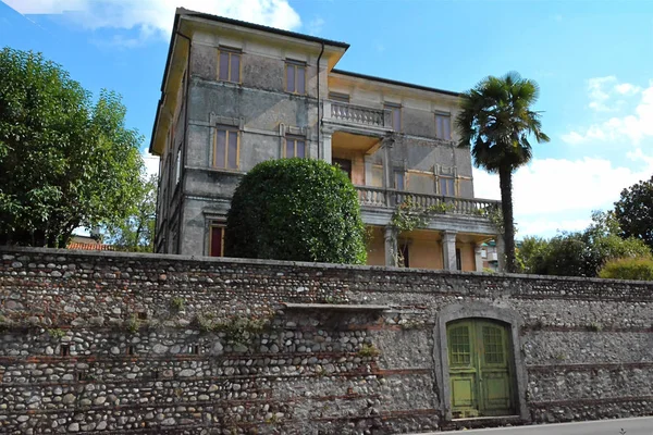 Villa Abbandonata Periferia Bassano Del Grappa Vicenza Veneto Italia — Foto Stock
